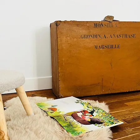 Futurostudio - 4 Saisons Standing - 5min Futuroscope - Parking Jaunay-Clan