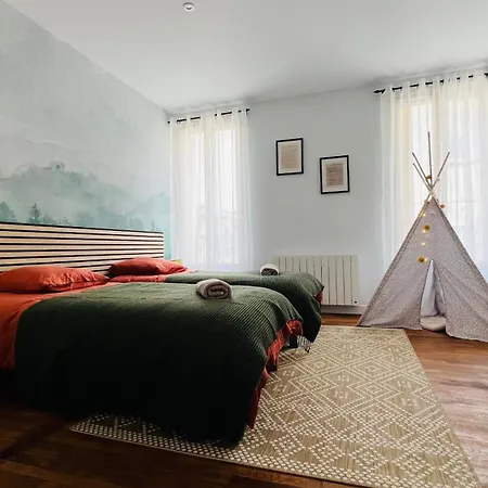 Futurostudio - 4 Saisons Standing - 5min Futuroscope - Parking Jaunay-Clan