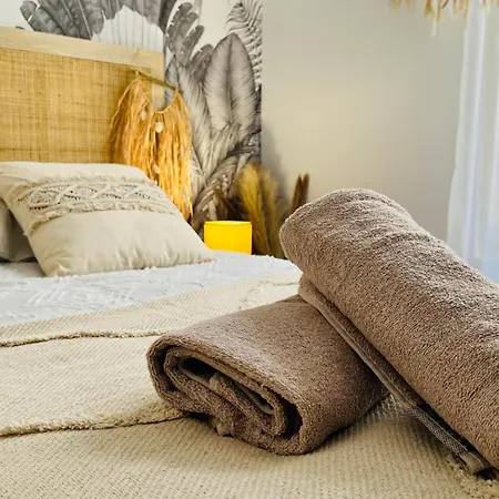 Futurostudio - 4 Saisons Standing - 5min Futuroscope - Parking