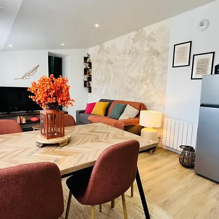 Futurostudio - 4 Saisons Standing - 5min Futuroscope - Parking Jaunay-Clan