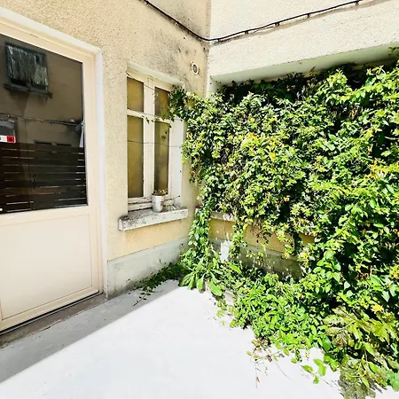 Futurostudio - 4 Saisons Standing - 5min Futuroscope - Parking Jaunay-Clan